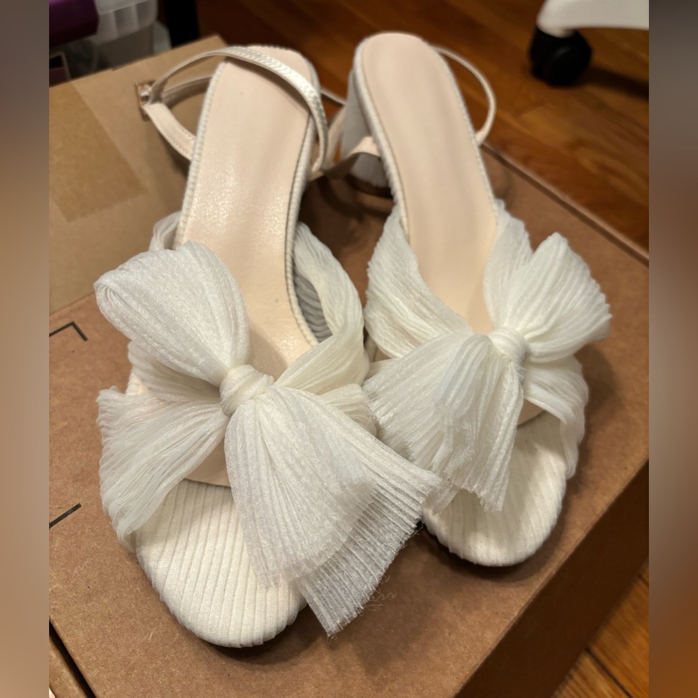 White Bow Open Toe Block Heels | 8.5